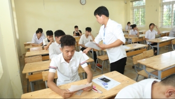 Phương án cho các học sinh cuối cấp dừng học thêm ở trường?