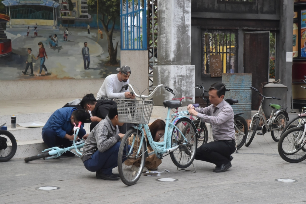 “Leng keng tới trường” tiếp bước tri thức cho học sinh vùng cao