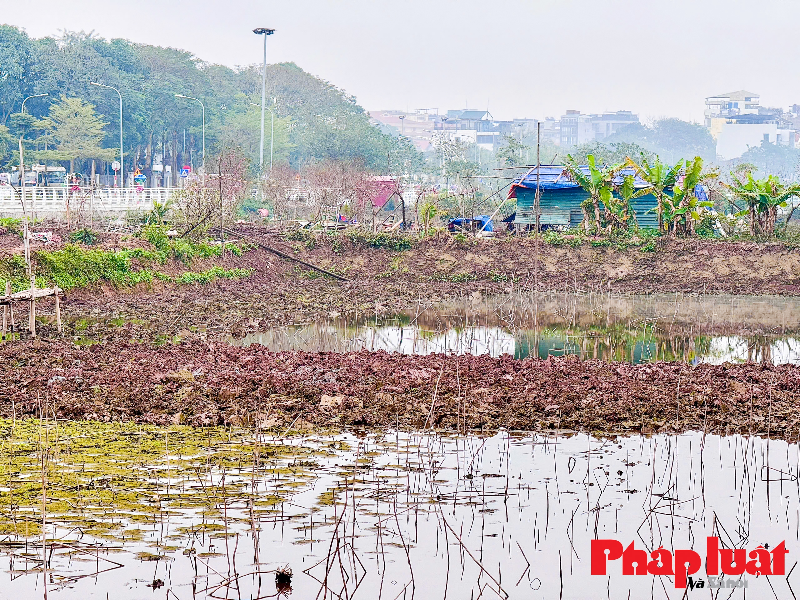 Vị trí của hồ trung gian 