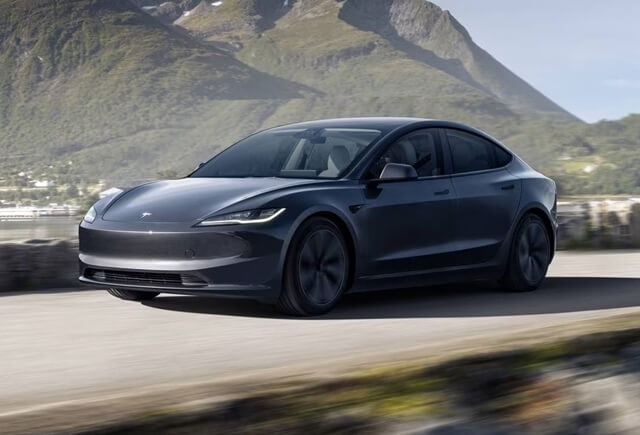 Thu hồi hơn 375.000 xe điện Tesla do lỗi trợ lực lái