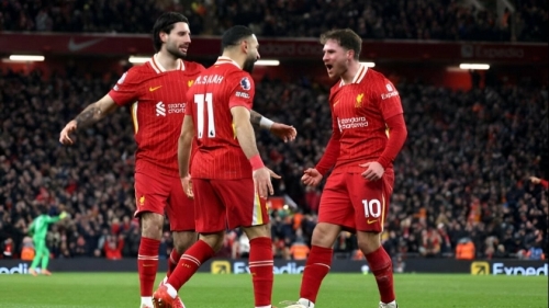 Liverpool chạm tay vào chức vô địch Premier League