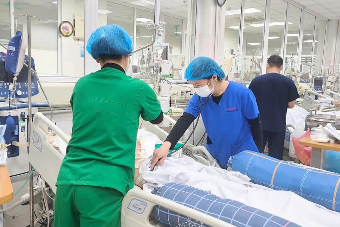 Nữ sinh 15 tuổi sốc nhiễm khuẩn nặng do tụ cầu vàng và mối nguy hiểm không ngờ từ các tổn thương da nhỏ