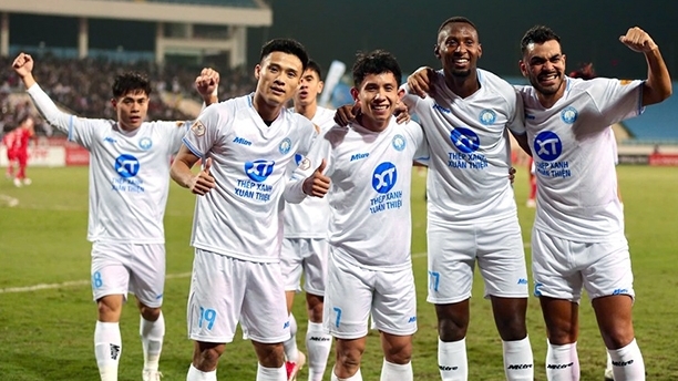 Nam Định thắng thuyết phục Viettel để xây chắc ngôi đầu V-League