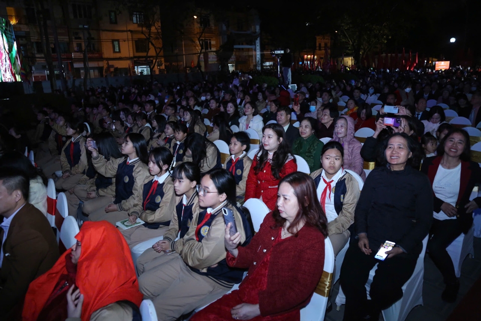 Chương trình nghệ thuật &quot;Linh Lang - Khí thiêng hội tụ - Long Biên tỏa sáng&quot;: Công phu và giàu ý nghĩa