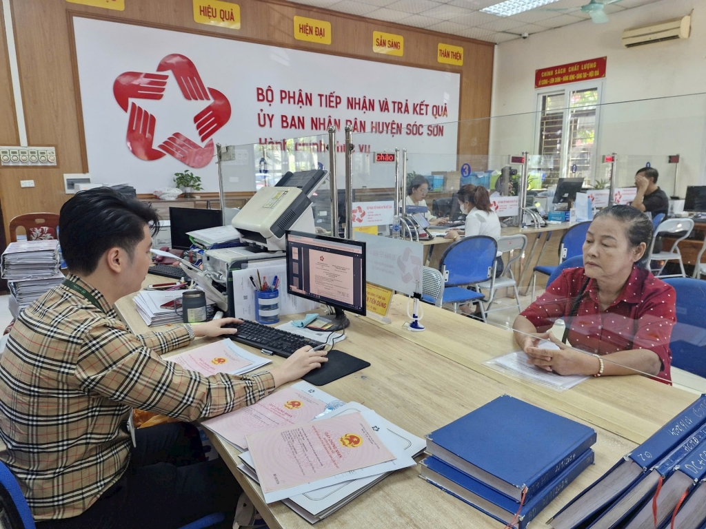 Hà Nội đổi mới mạnh mẽ thủ tục hành chính, nâng cao chất lượng dịch vụ công trực tuyến