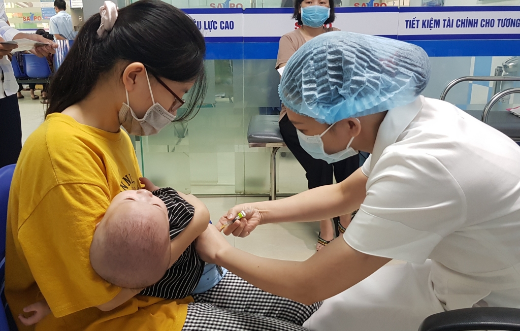 Thủ tướng yêu cầu đẩy nhanh tiêm chủng vaccine phòng, chống bệnh sởi. 