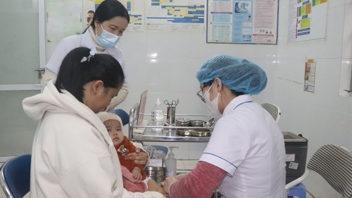 Thành lập 6 đoàn kiểm tra, chỉ đạo công tác tiêm vaccine phòng, chống bệnh sởi