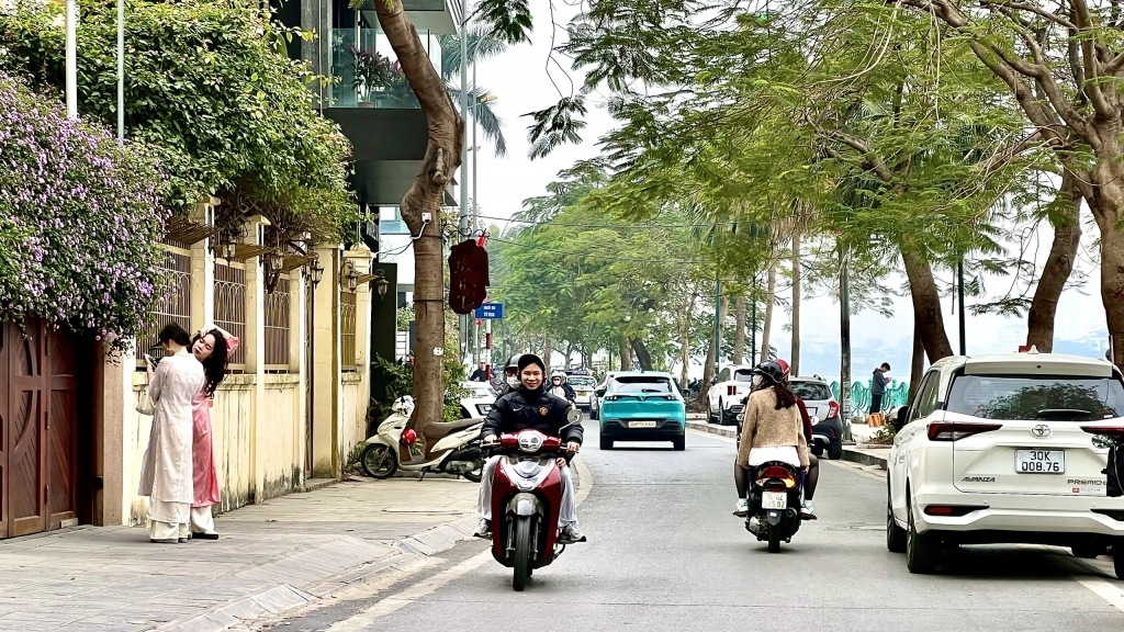 Hà Nội: thống nhất cải tạo, mở rộng các tuyến đường xung quanh hồ Tây