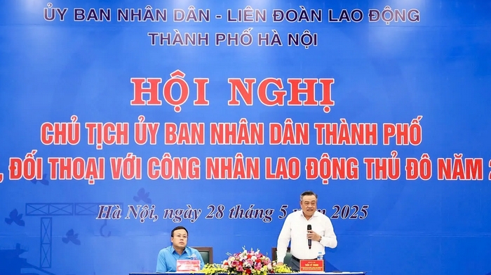 Chủ tịch UBND Thành phố Hà Nội Trần Sỹ Thanh trực tiếp lắng nghe, giải quyết nguyện vọng của công nhân, người lao động