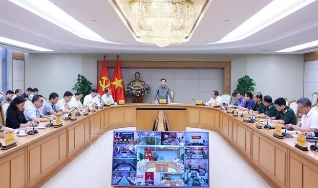 Phó Thủ tướng Trần Hồng Hà chủ trì cuộc họp ứng phó với cơn bão số 3. Ảnh: Văn Điệp - TTXVN