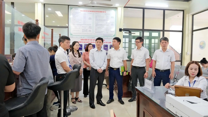 Thường trực HĐND Thành phố Hà Nội khảo sát hoạt động của HĐND xã Yên Xuân, Hạ Bằng