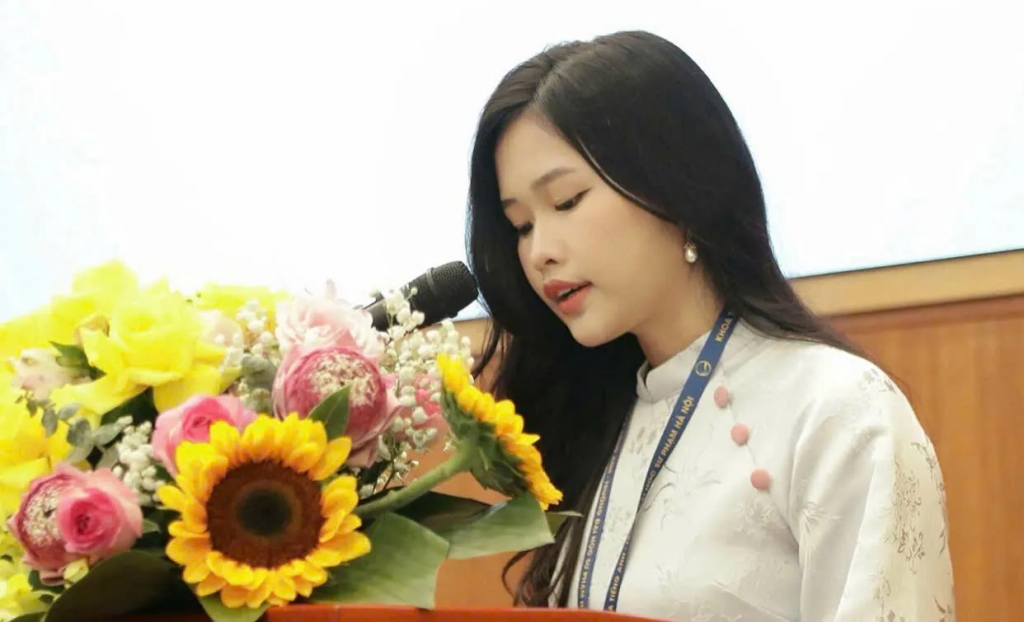 Nữ sinh tốt nghiệp đại học với điểm số tuyệt đối