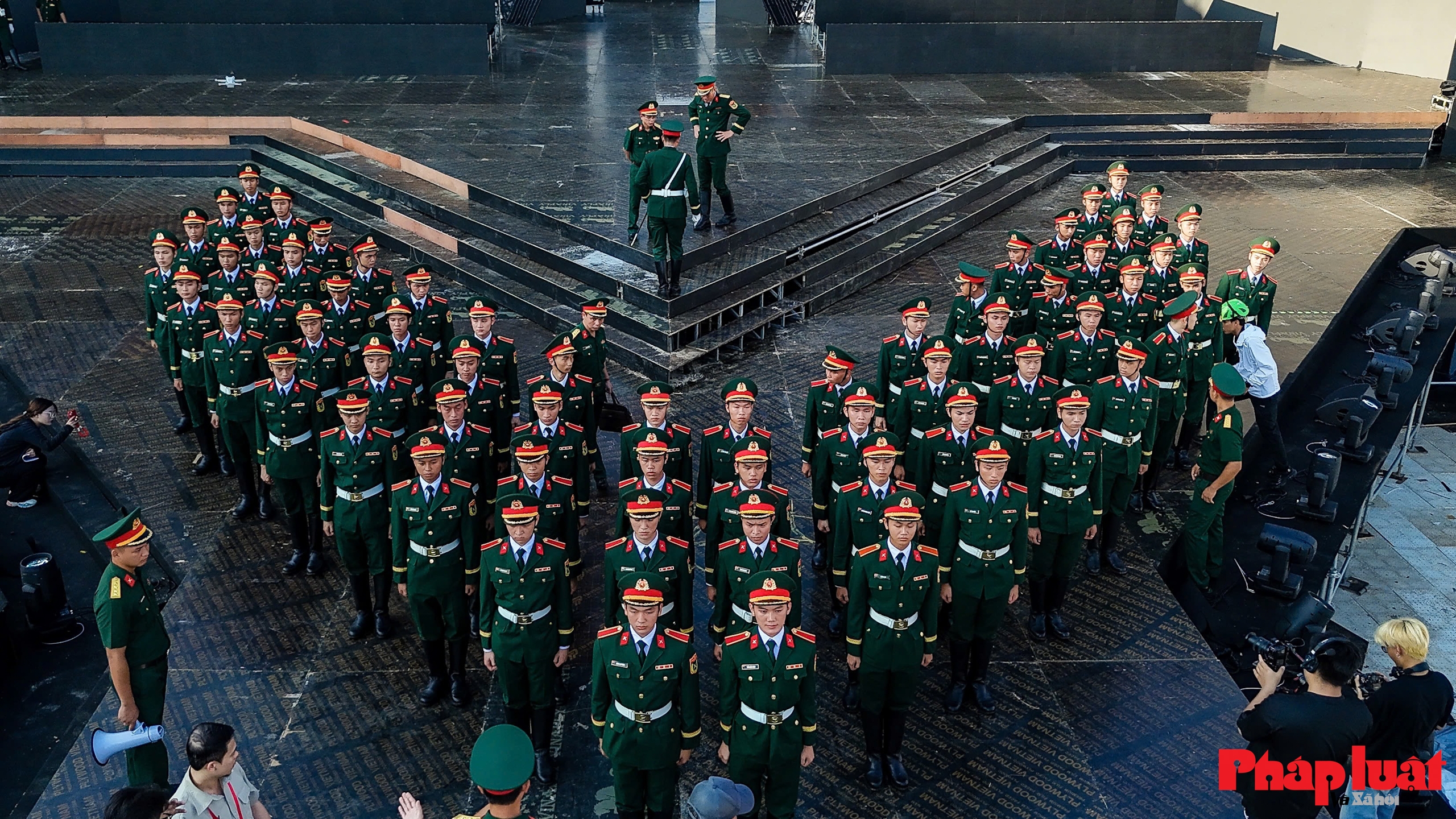 Tái hiện lễ duyệt binh lịch sử trong đêm nhạc “Tổ quốc trong tim”