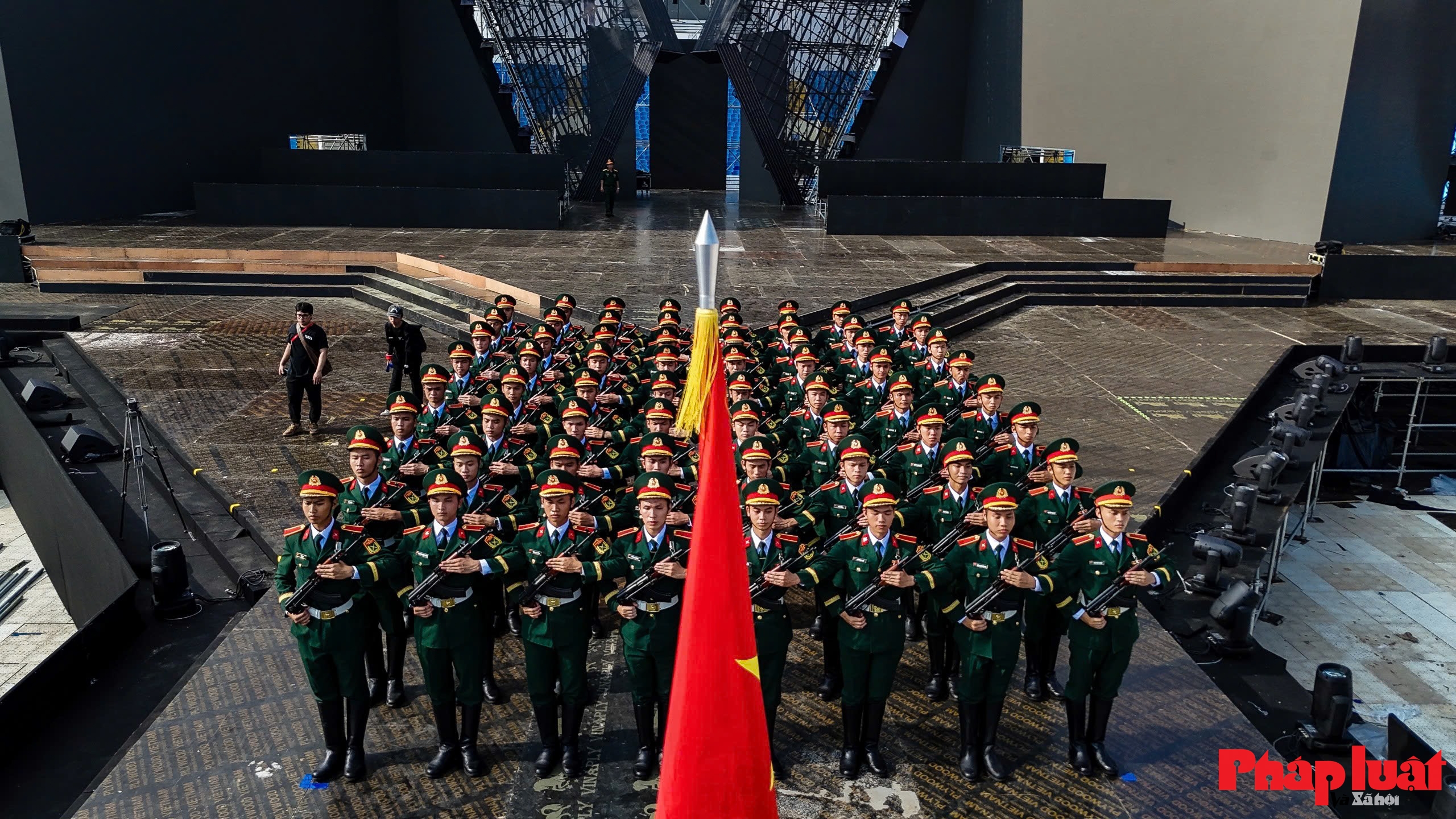 Tái hiện lễ duyệt binh lịch sử trong đêm nhạc “Tổ quốc trong tim”