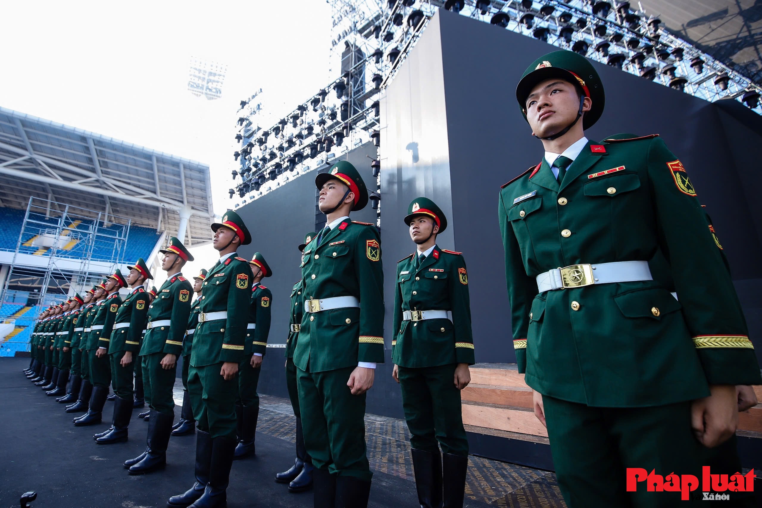 Tái hiện lễ duyệt binh lịch sử trong đêm nhạc “Tổ quốc trong tim”