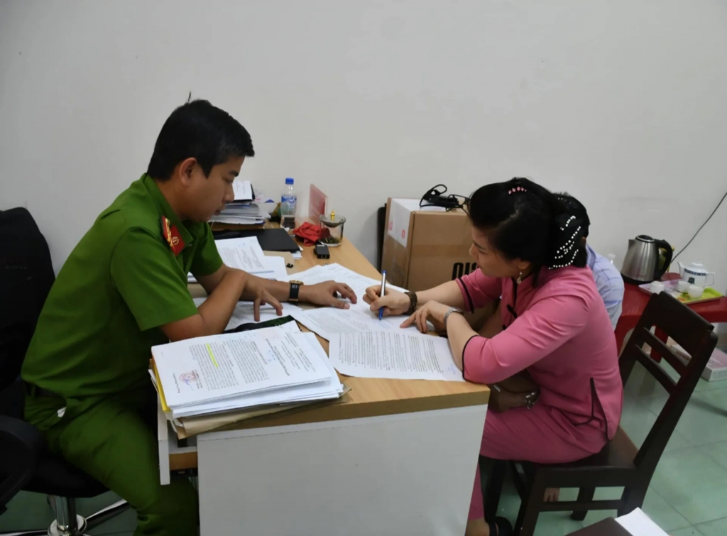 Vụ việc bảo mẫu ném bé 14 tháng tuổi tử vong: có căn cứ để chuyển tội danh sang giết người?