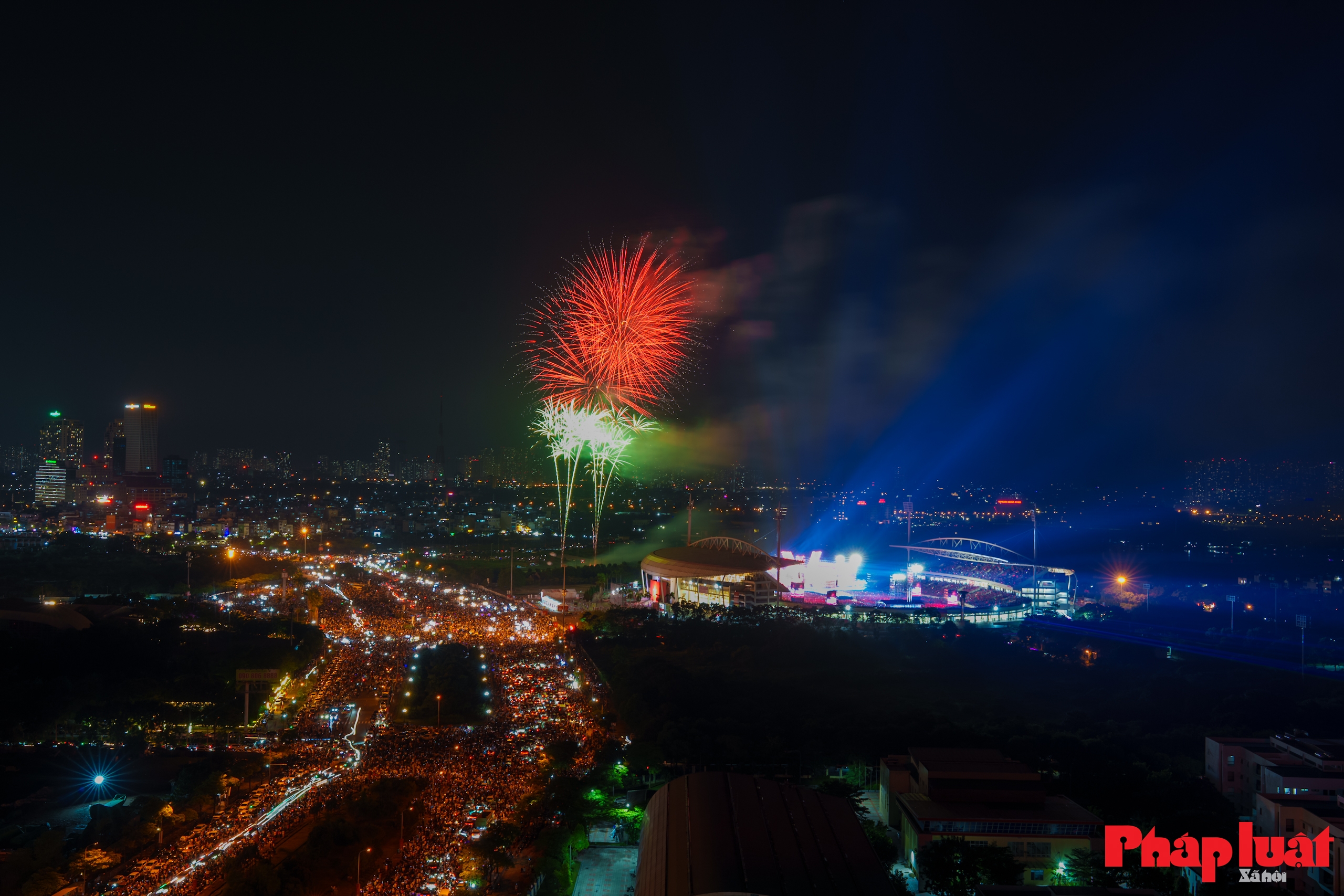 Hà Nội rực rỡ đêm pháo hoa tại chương trình “Tổ quốc trong tim”