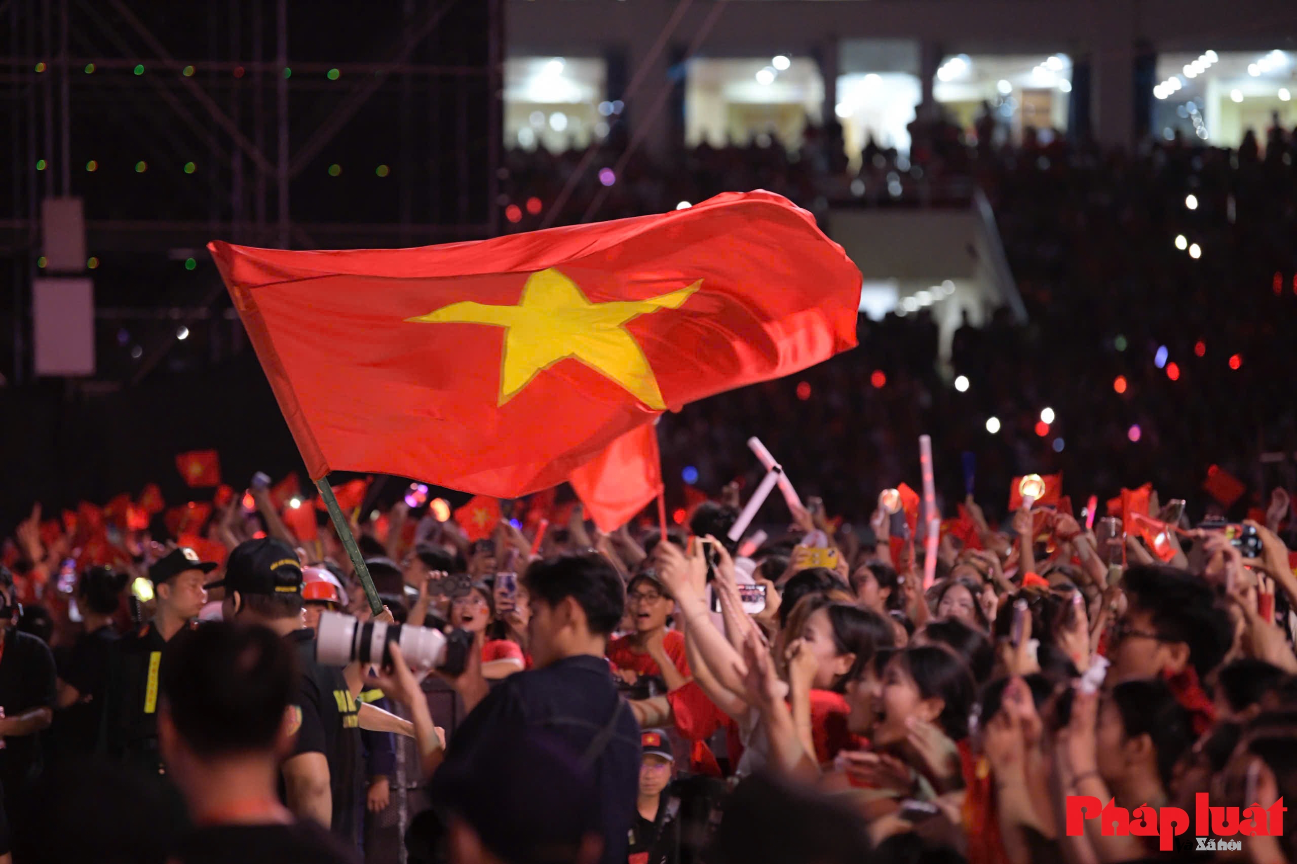 Bùng nổ cảm xúc “Tổ quốc trong tim” – Khúc ca tự hào giữa lòng Thủ đô