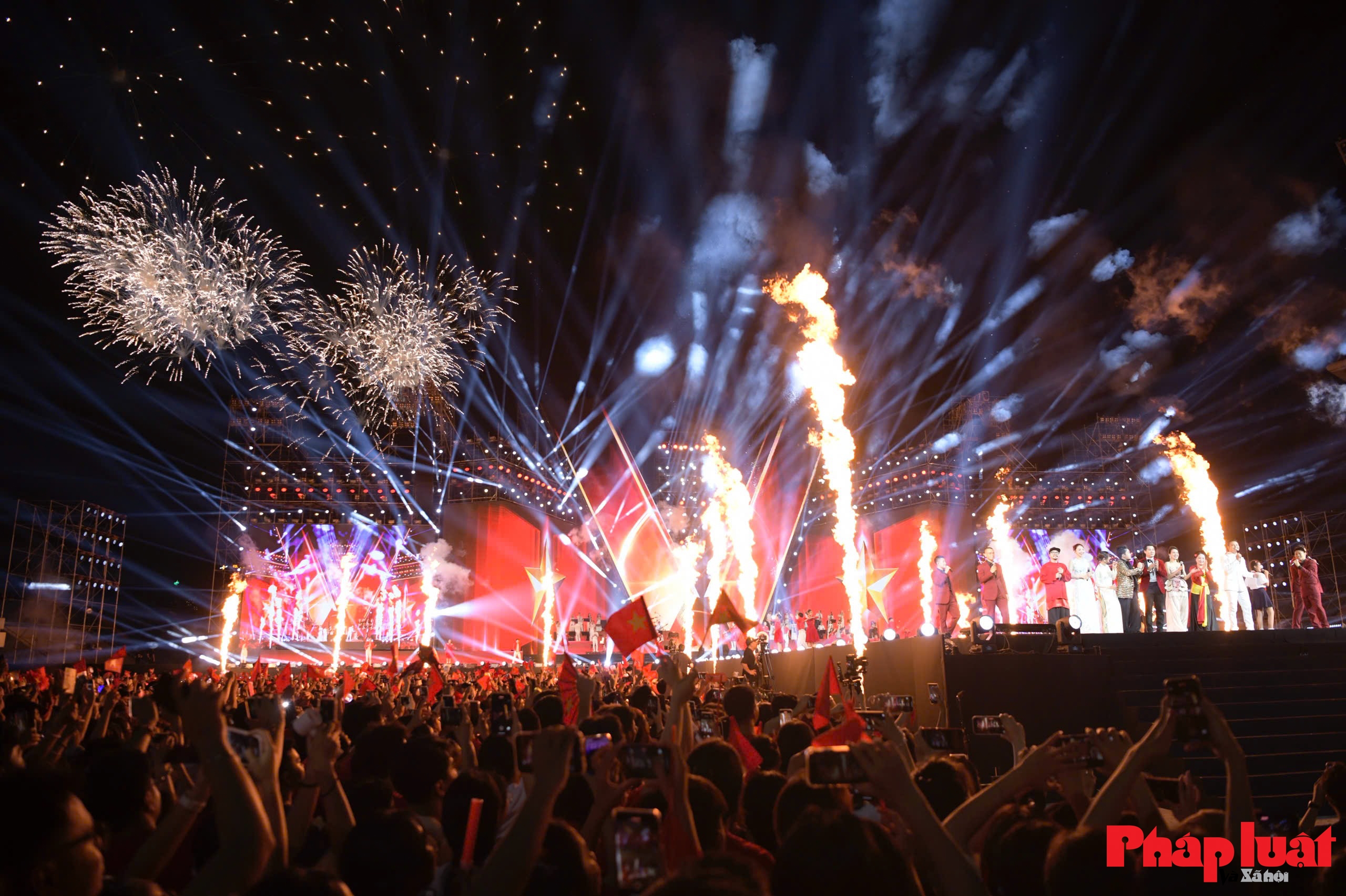 Bùng nổ cảm xúc “Tổ quốc trong tim” – Khúc ca tự hào giữa lòng Thủ đô