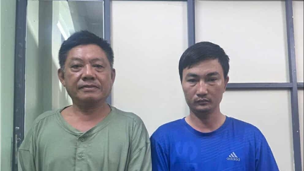 Khởi tố, bắt tạm giam 2 người dùng hung khí đánh nhau giữa đường phố