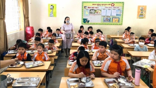Hà Nội triển khai hỗ trợ bữa ăn bán trú cho học sinh tiểu học từ năm học 2025-2026
