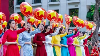 Hẹn nhau giữa trời Thu Hà Nội