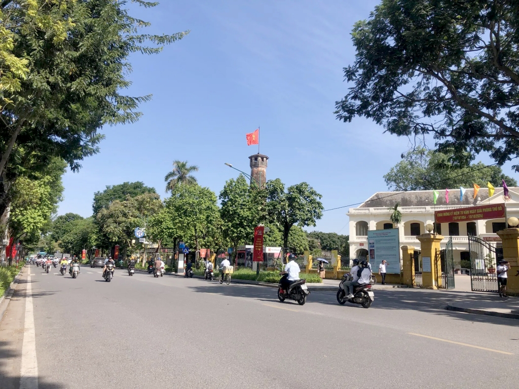 Cột cờ Hà Nội.