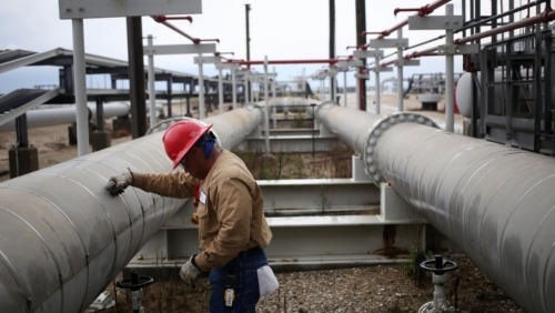 Giá xăng dầu hôm nay 12/8/2025: giá dầu thế giới gần như không biến động