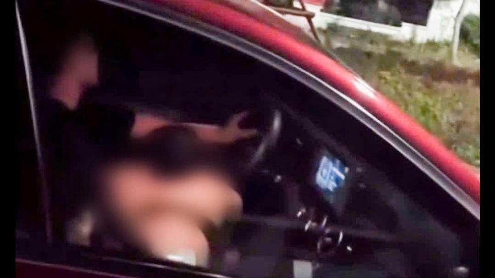 Xác minh việc 3 thanh niên ở Ninh Bình dàn dựng clip phản cảm trên xe ô tô