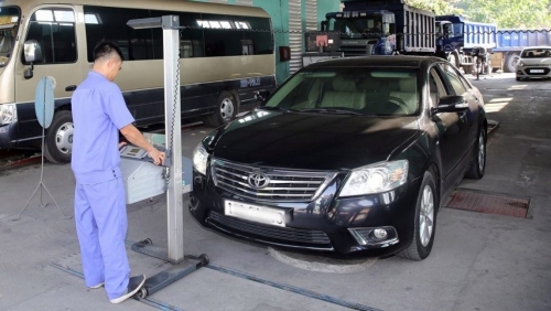 Đề xuất cơ chế quản lý giá và miễn kiểm định lần đầu cho xe cơ giới, xe máy chuyên dùng