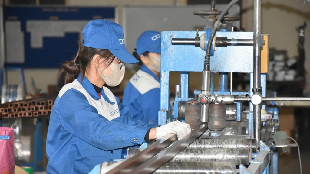 Vốn FDI chảy mạnh vào sản xuất