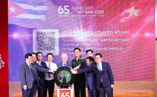 Trái tim Việt Nam hướng về Cuba