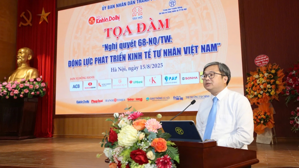 Phó Chủ tịch UBND TP Trương Việt Dũng: Hà Nội luôn đồng hành, kiến tạo môi trường kinh doanh tốt nhất để kinh tế tư nhân bứt phá