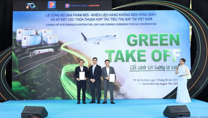 Petrolimex ra mắt Nhiên liệu hàng không bền vững Petrolimex ra mắt Nhiên liệu hàng không bền vững