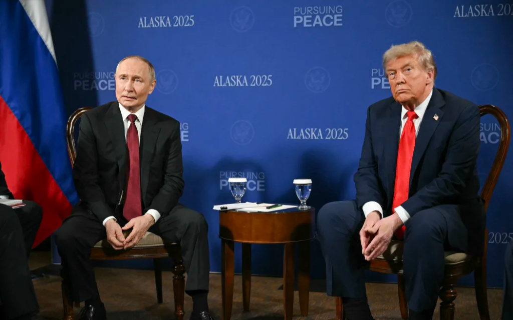 Tổng thống Nga mời ông Donald Trump tới Moscow sau hội nghị thượng đỉnh Alaska