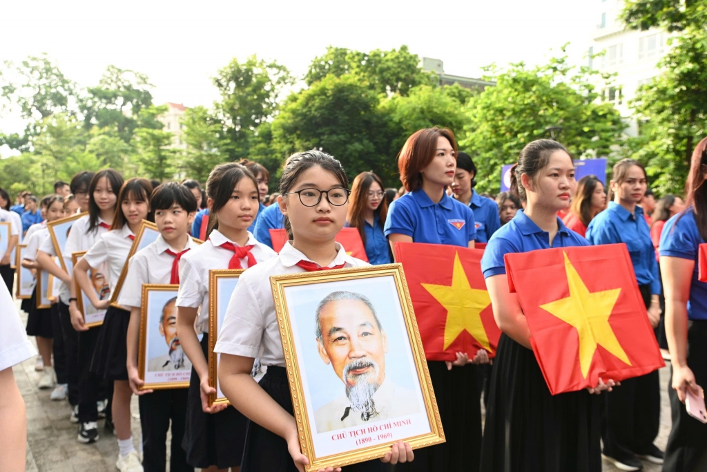 500 đoàn viên, thanh niên Hà Nội tham gia Lễ chào cờ “Tôi yêu Tổ quốc tôi”