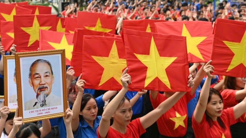 500 đoàn viên, thanh niên Hà Nội tham gia Lễ chào cờ “Tôi yêu Tổ quốc tôi”