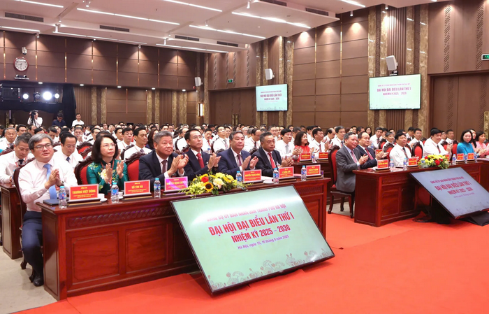 Công bố 30 đồng chí tham gia Ban Chấp hành Đảng bộ UBND Thành phố Hà Nội nhiệm kỳ 2025-2030