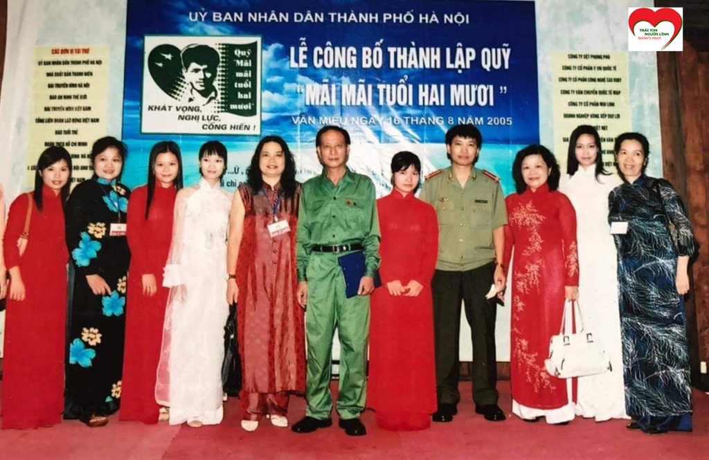 Hành trình 20 năm từ trang nhật ký “Mãi mãi tuổi 20” đến nhịp cầu tri ân