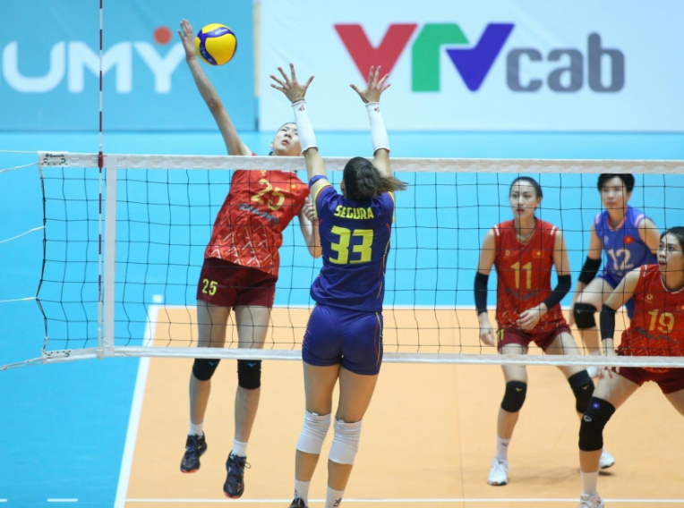 Bóng chuyền nữ Việt Nam thua trắng Tây Ban Nha trước thềm giải vô địch thế giới 2025