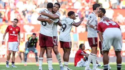 Arsenal thắng sát nút Man Utd nhờ bàn thắng từ tình huống phạt góc