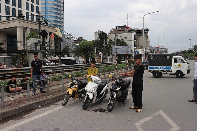 Lý do nhóm “biểu diễn xiếc đường phố” phạm tội cướp tài sản