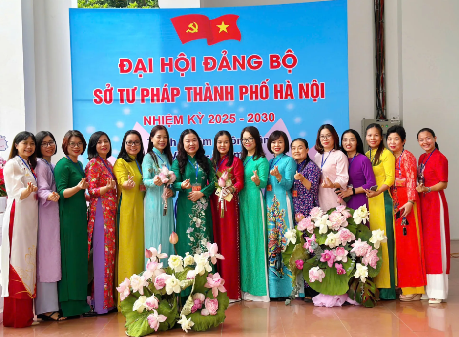 Cán bộ, công chức Sở Tư pháp TP Hà Nội tại Đại hội Đảng bộ Sở Tư pháp TP.