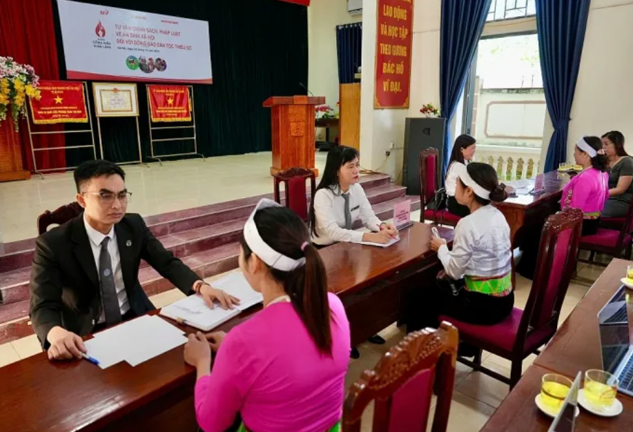 Đoàn Luật sư TP Hà Nội tư vấn pháp luật miễn phí cho người dân ở xã Khánh Thượng (cũ), TP Hà Nội.