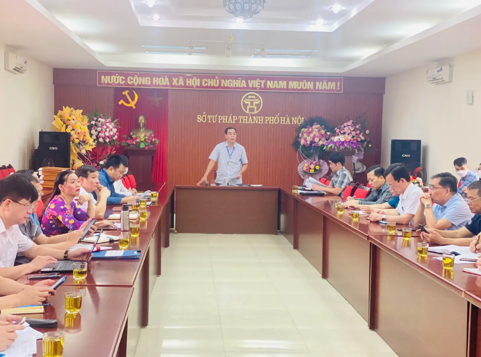 Giám đốc Sở Tư pháp TP Hà Nội Ngô Anh Tuấn triển khai công tác tư pháp tại Sở Tư pháp TP Hà Nội.