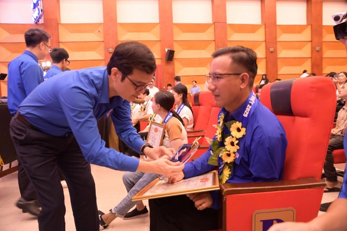 “Tỏa sáng Nghị lực Việt” 2025: vinh danh 25 gương thanh niên khuyết tật tiêu biểu vượt qua nghịch cảnh