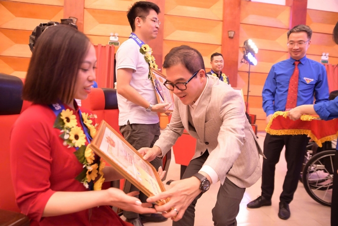 “Tỏa sáng Nghị lực Việt” 2025: vinh danh 25 gương thanh niên khuyết tật tiêu biểu vượt qua nghịch cảnh
