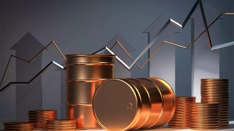 Giá xăng dầu hôm nay 22/8/2025: giá dầu thế giới tiếp tục tăng