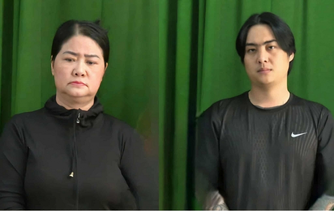 Thu Em (má Hạnh) cùng con trai bị bắt, Ảnh: CACC Thu Em (má Hạnh) cùng con trai bị bắt, Ảnh: CACC