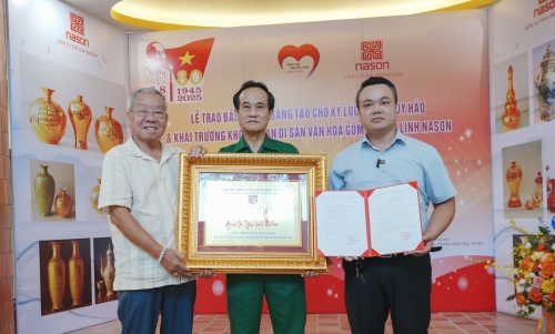 Công bố bản quyền sáng tạo và giới thiệu không gian văn hóa di sản gốm sứ của cựu chiến binh Lê Duy Hảo